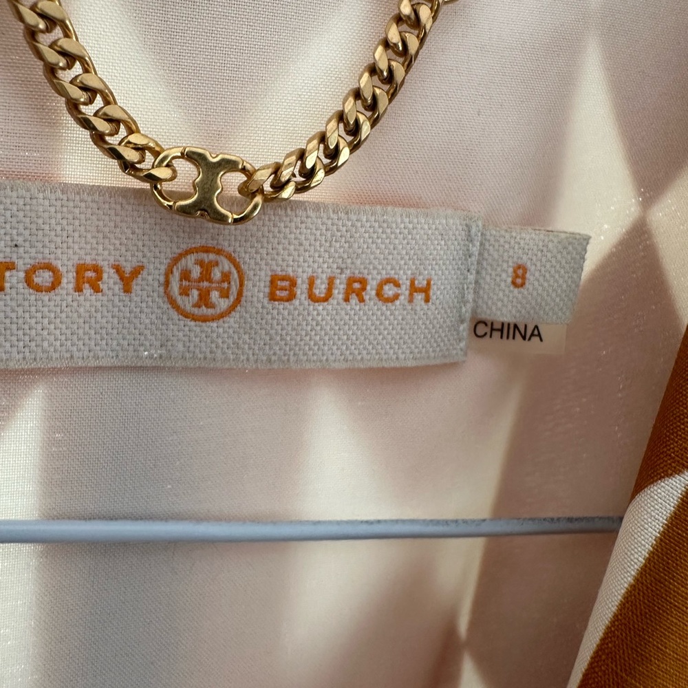 100% silk Tory Burch Nice coat or tunique or Jacquet ! Super good condition